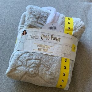 NWT Harry Potter Lounger with Cozy Hood